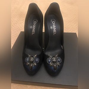 Chanel evening shoe black and blue size 38.5